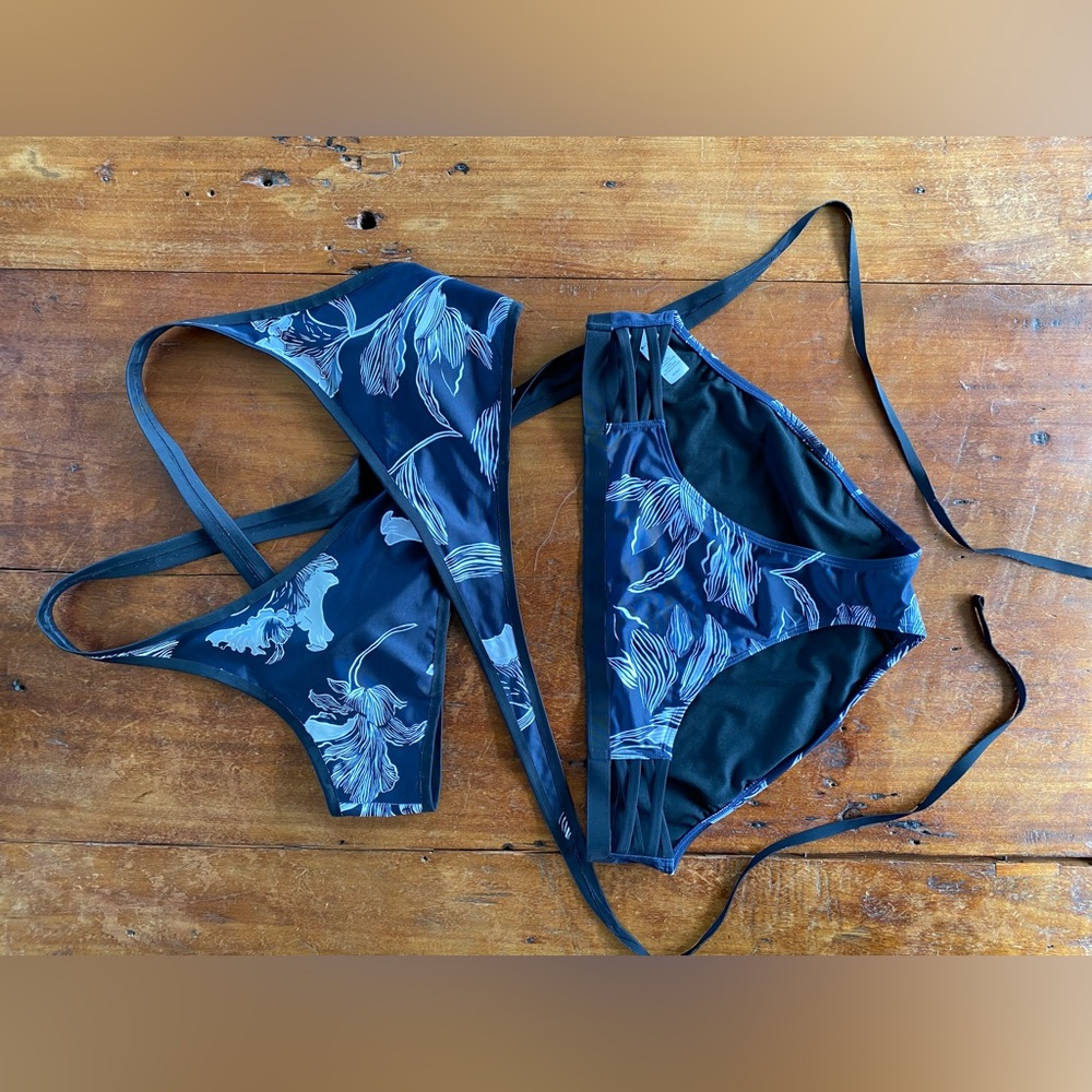 Athleta fiore wrap bikini top bottom set L navy blue black white